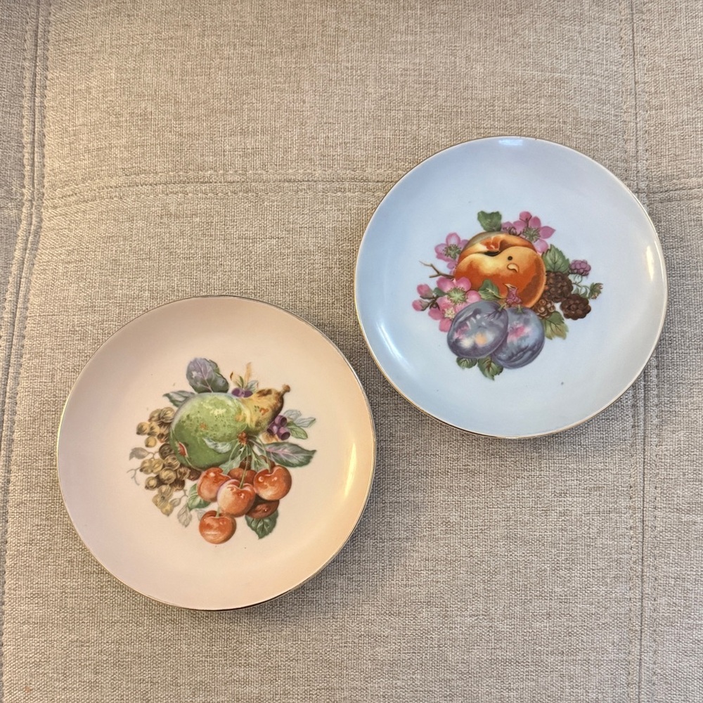 Vintage Fruit Design Decorative Plates.  Hand painted.  Made in Japan. Set of 2